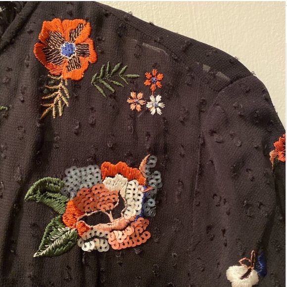 Embroidered Zara Dress - Picture 3 of 3